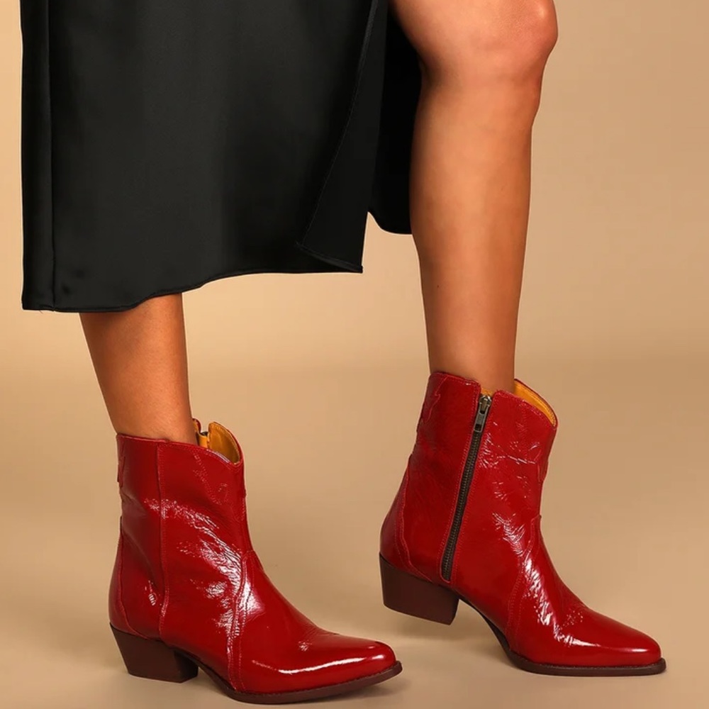 Free People New Frontier Western Red Leather Pointed-Toe Ankle Boots, size 37